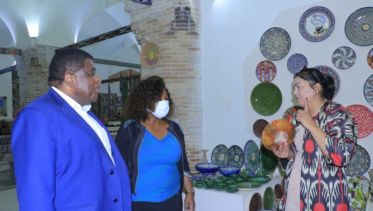 Parlamentlararo Ittifoq Bosh kotibi Martin Chungong boshchiligidagi delegatsiya a'zolari Samarqand shahriga keldi