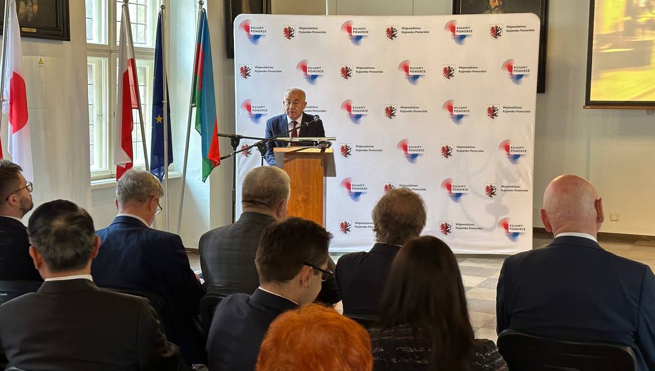 Torun shahrida o‘tkazilgan 10-Xalqaro Osiyo kongressida O‘zbekiston vakili ishtirok etdi