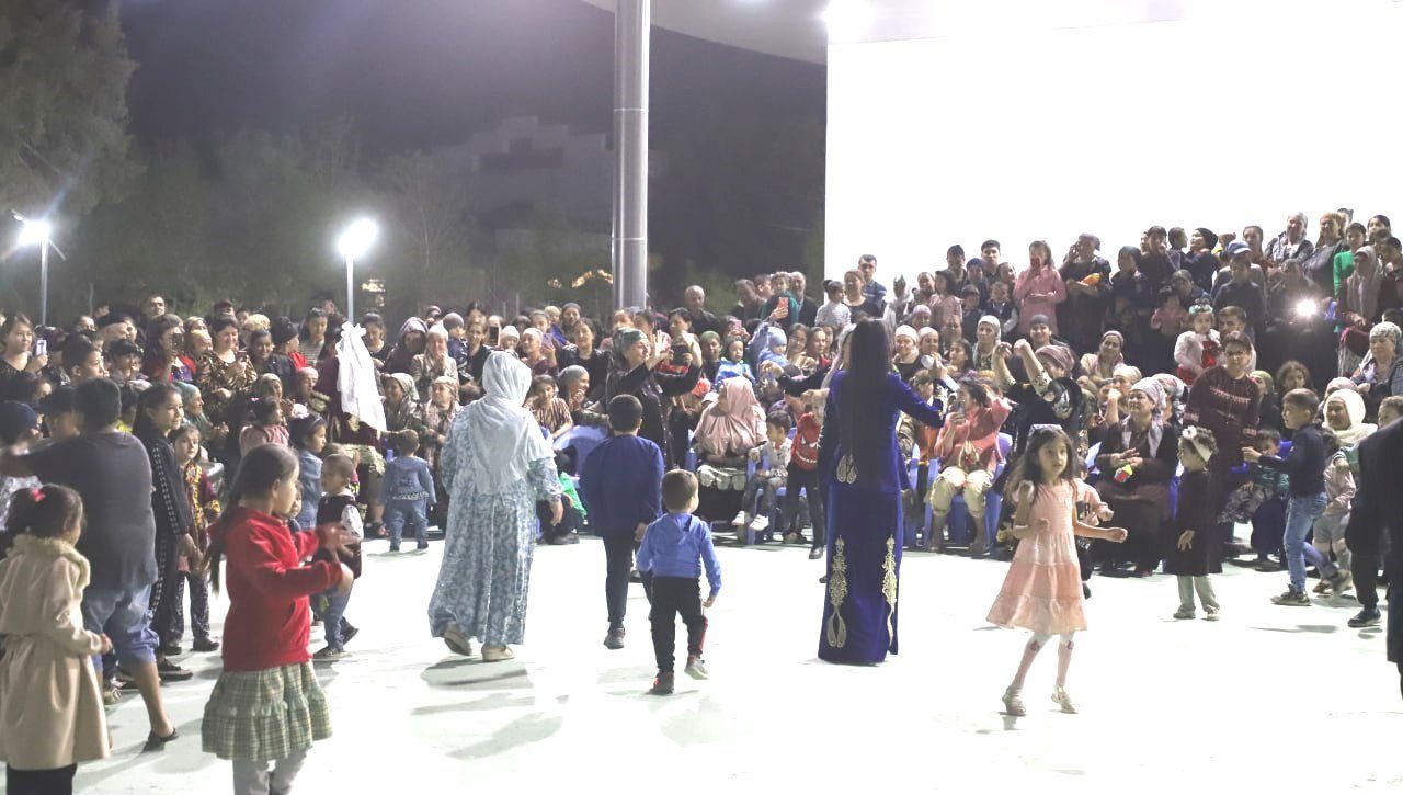 Mahalla faollari referendumni ma’qullamoqda