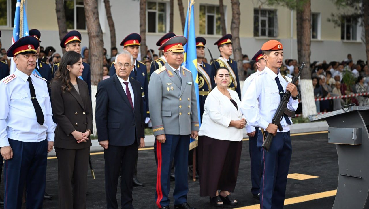 Akmal Saidov Favqulodda vaziyatlar vazirligi Akademiyasi kursantlarining Vatanga qasamyod marosimida ishtirok etdi