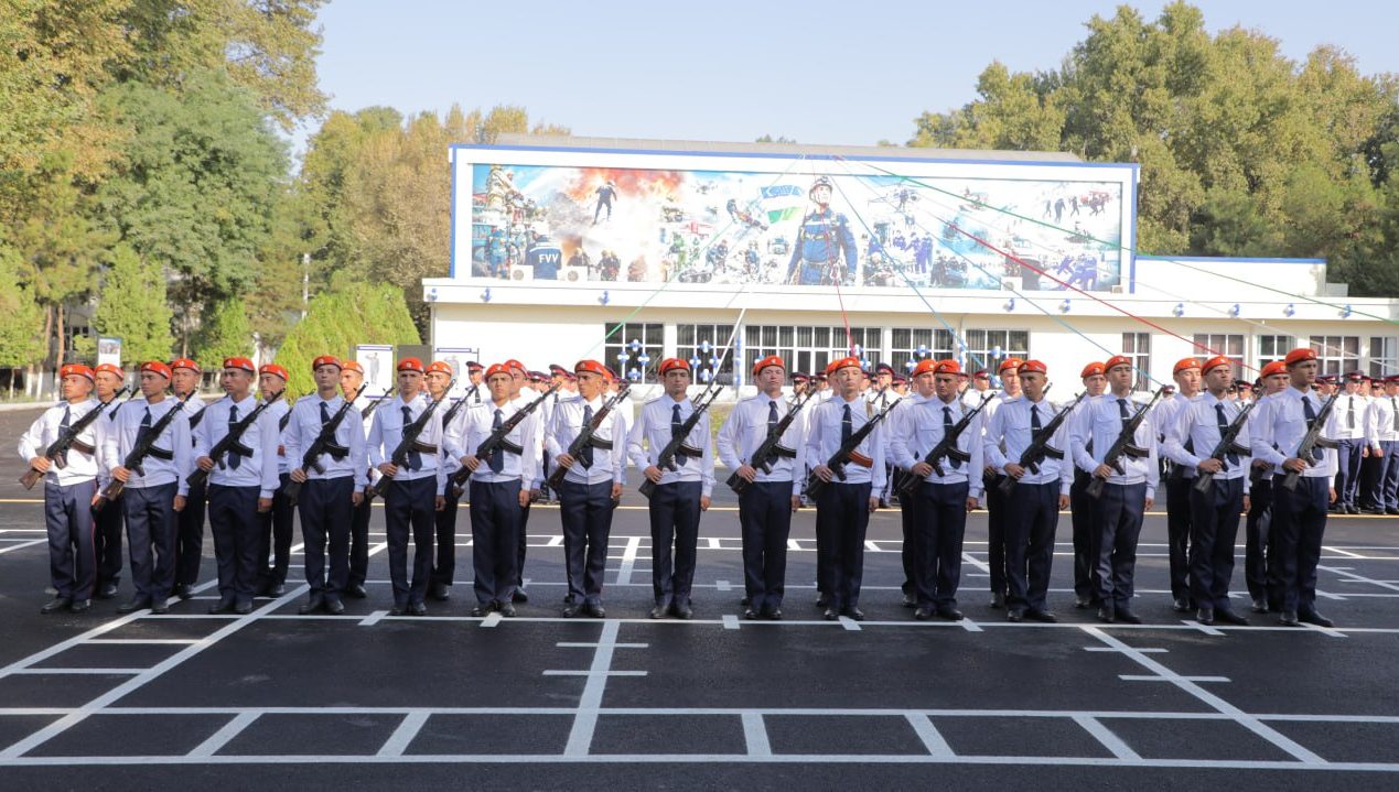Akmal Saidov Favqulodda vaziyatlar vazirligi Akademiyasi kursantlarining Vatanga qasamyod marosimida ishtirok etdi