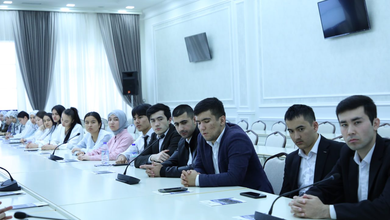 Debat-klubning navbatdagi yig‘ilishi ayollar huquqlariga bag‘ishlandi