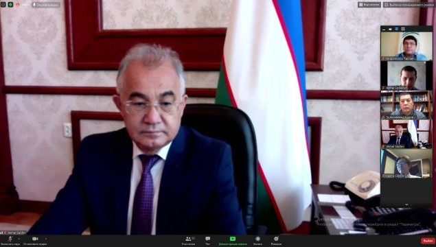 «Круглый стол» по вопросам конституционализма в Нагое