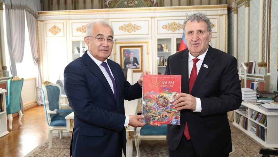 President of Azerbaijan National Academy of Sciences meets with Uzbek delegation