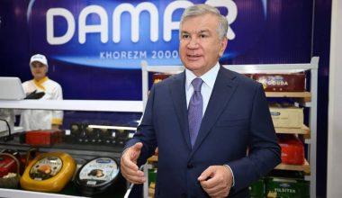 Президент ознакомился с деятельностью предприятия по производству молочной продукции