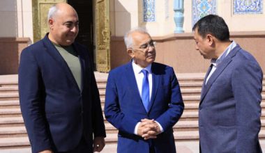 Имом Бухорий халқаро илмий-тадқиқот марказида академик Акмал Саидов билан навбатдаги илмий учрашув