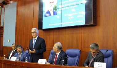 BMT Maxsus ma'ruzachisi talabalar davrasida