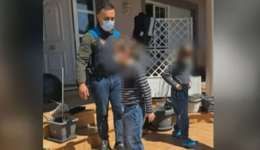 Ispaniyada farzandlarini to‘rt yil uydan chiqarmagan ota-ona hibsga olindi