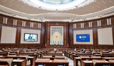 Senatda oilalar mustahkamligini ta’minlashga qaratilgan yangi qonun ma’qullandi