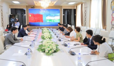 Адлия вазири ўринбосари Ш. Рабиев билан Хитой Халқ сиёсий маслаҳат кенгаши Миллий қўмитаси аъзоси, Инсон ҳуқуқларини ўрганиш бўйича Хитой жамияти раисининг ўринбосари жаноб Ц. Цзяньго бошчилигидаги делегация ўртасида учрашув бўлиб ўтди