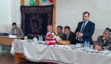 Baxmallik o‘quvchilar bilan Konstitutsiyamiz haqida uchrashuv o‘tkazildi