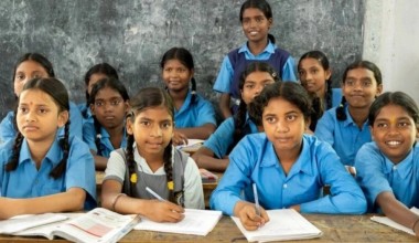 Дунёда мактабга бормайдиган болалар сони ортиб бормоқда