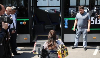 Bus drivers learn how to advance the rights of persons with disabilities