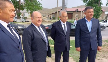 Akmal Saidov Jizzaxdagi “Yashil makon” umummilliy aksiyasida qatnashdi