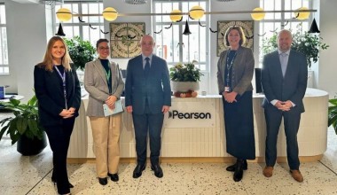 Лондонда Ўзбекистон билан таълим соҳасидаги ҳамкорлик истиқболи муҳокама қилинди