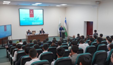 Akademik Akmal Saidov Termiz davlat universitetida yoshlar bilan uchrashdi