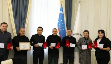 Milliy markazda “O‘zbekiston Konstitutsiyasining 30 yilligi” esdalik nishoni o‘z egalariga topshirildi