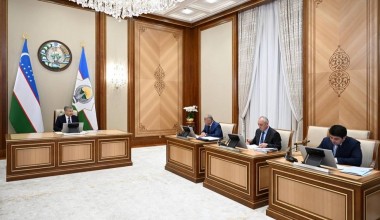 Neft va gaz tarmogʻiga doir topshiriqlar ijrosining borishi koʻrib chiqildi