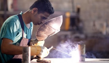 Доклад МОТ: миллионы работающих людей по-прежнему живут в бедности