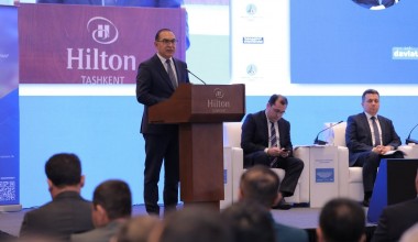 AOKA direktori «Inson qadri» onlayn platformasi va Yangi O‘zbekiston taraqqiyot strategiyasi to‘plami taqdimotiga bag‘ishlangan tadbirda ma’ruza qildi
