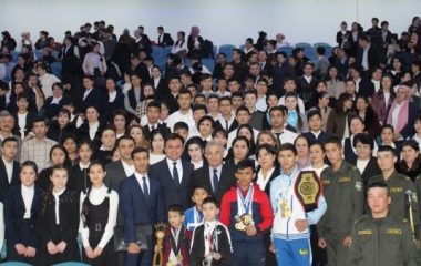 Была организована встреча "Академик и молодежь"